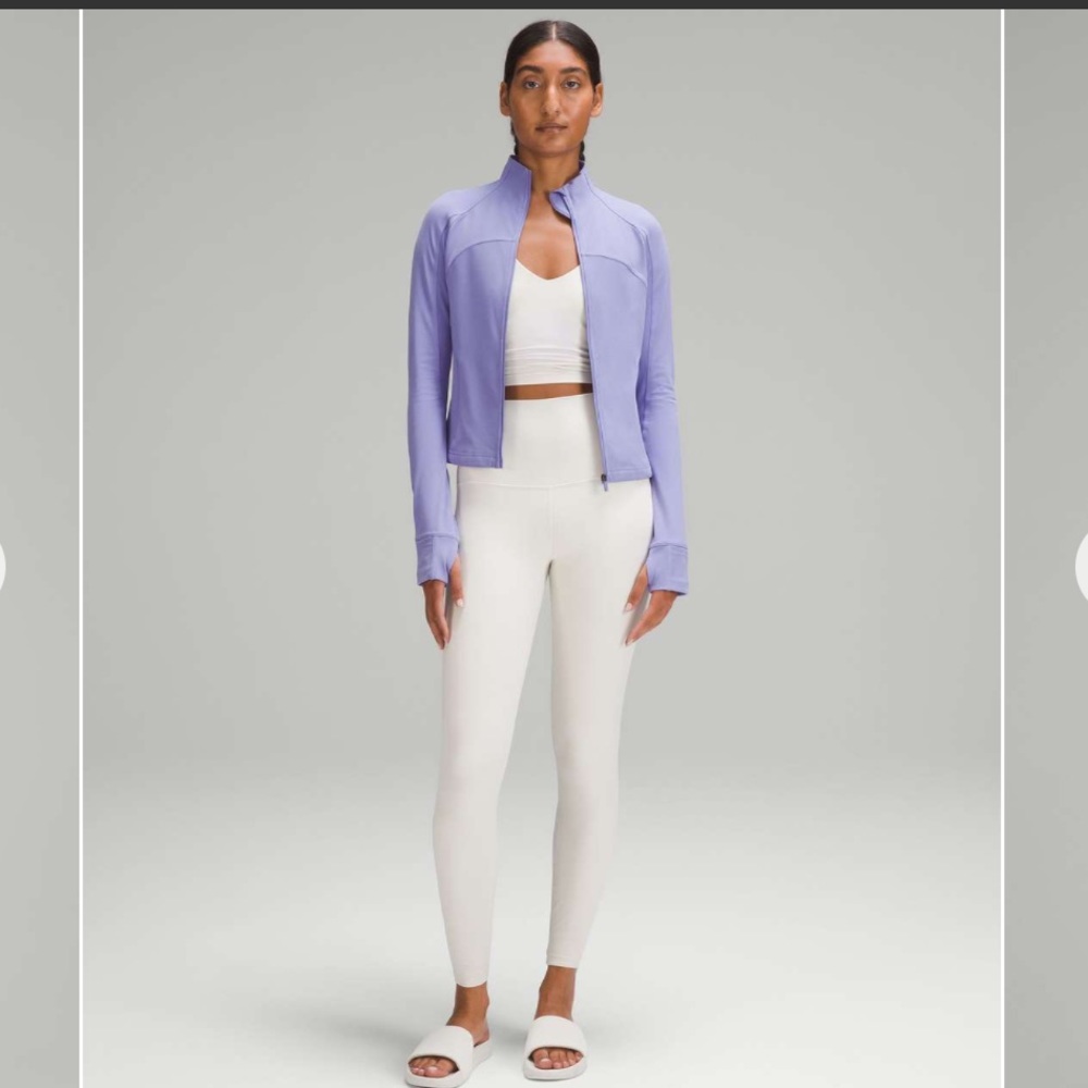Lululemon Cropped Define Jacket *Nulu in Dark Lavender.